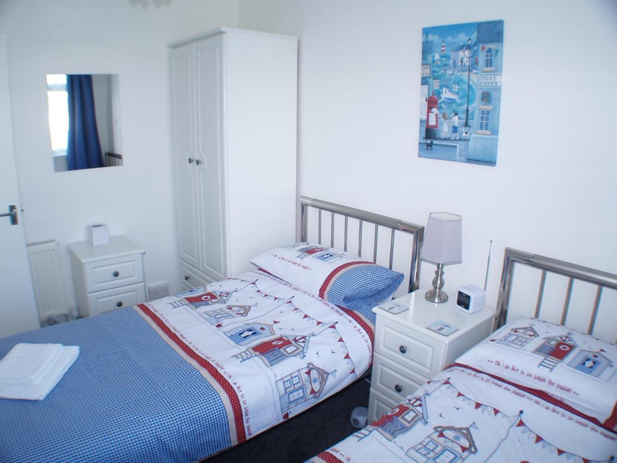 Sunny View, 87 Brambles Chine Villa Freshwater Luaran gambar