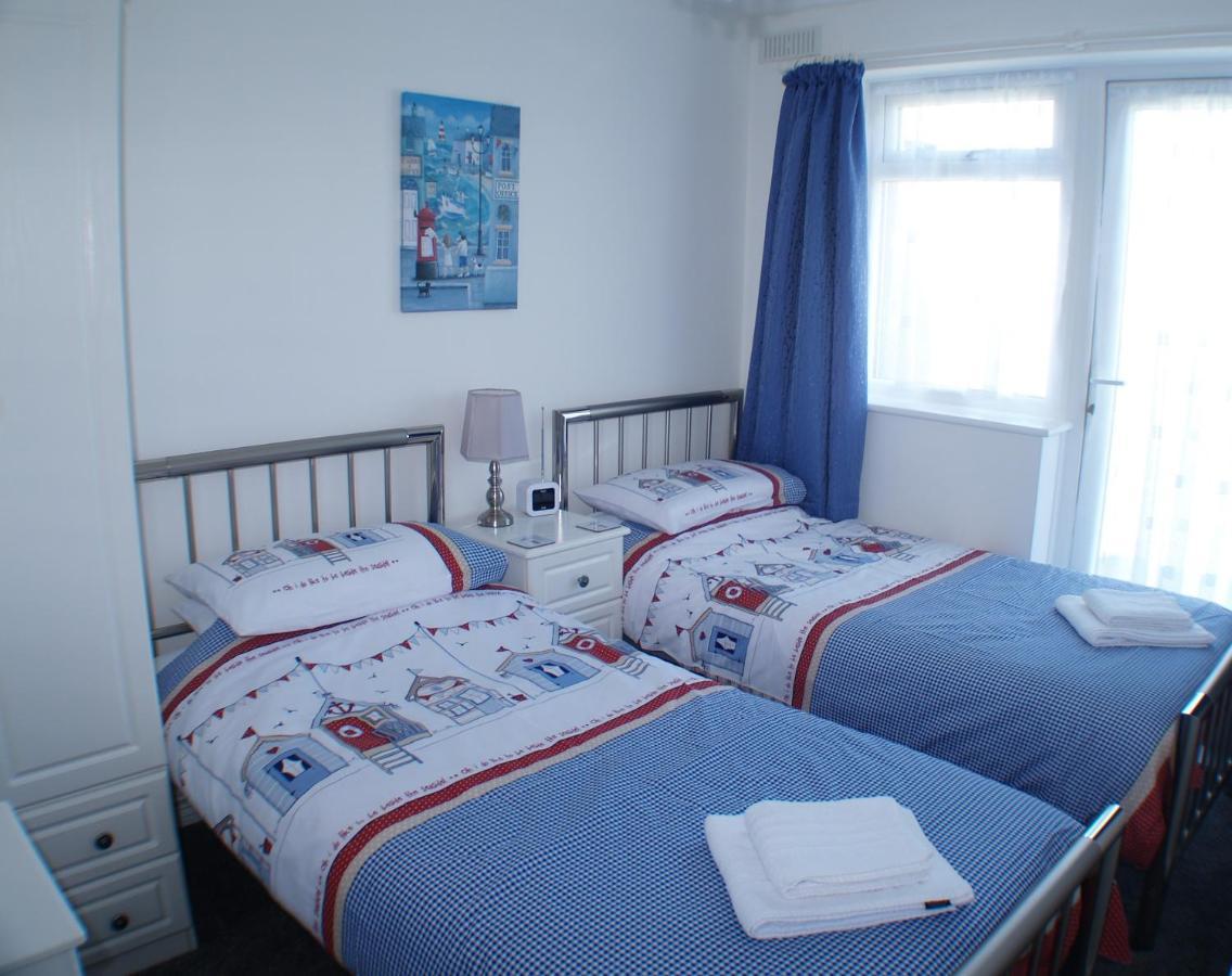 Sunny View, 87 Brambles Chine Villa Freshwater Luaran gambar